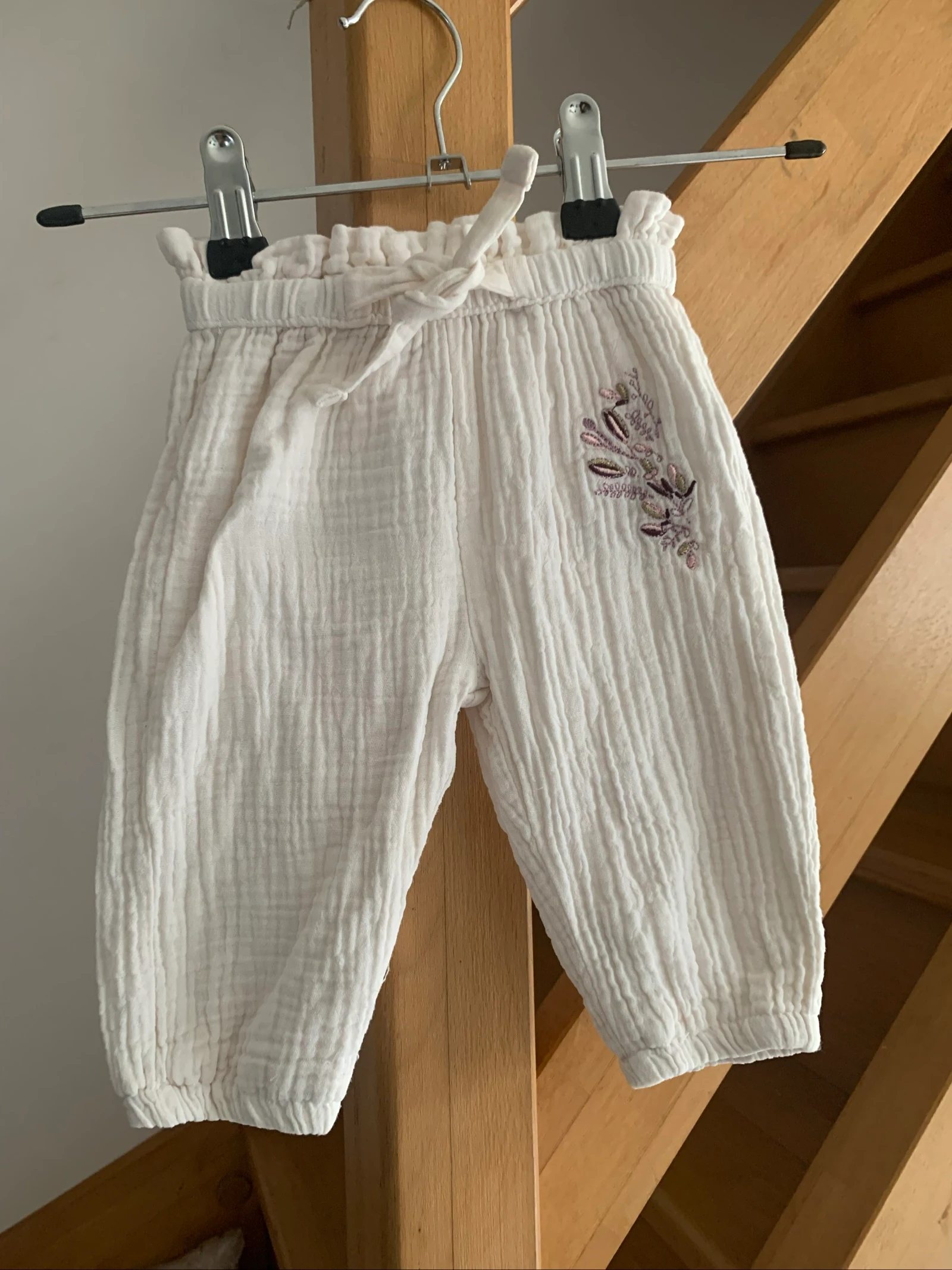 Pantalon bébé fille Vertbaudet – 6 mois – Très bon état